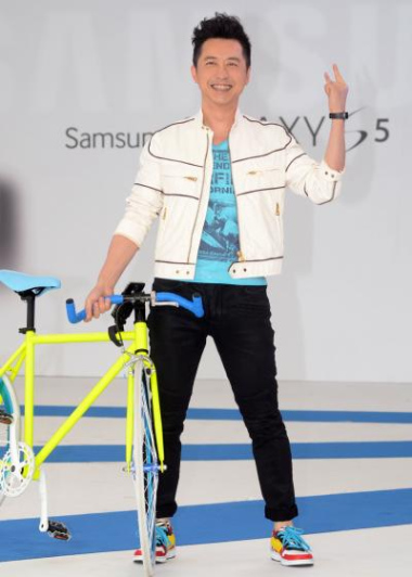 �׳������������Ī��ףǰ�����ܾ��Ҹ���ͼ��