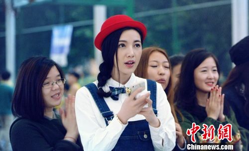 付曼《笔仙惊魂3》片场遇灵异事件:头皮一阵发麻