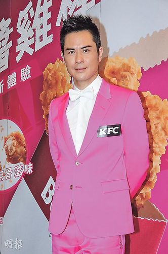 郑嘉颖右脚受伤一度肿成“小西瓜”(图)