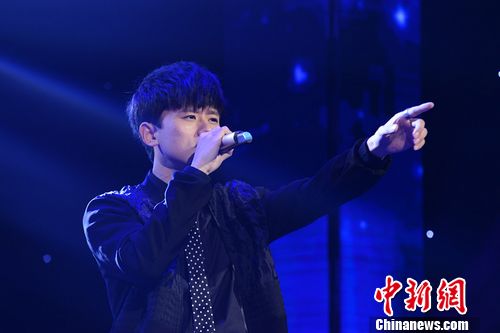 “中国TOP排行榜”部分奖项揭晓张杰夺最佳金曲奖