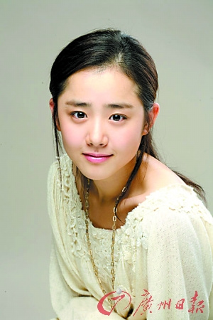 ��Ů���ĸ�Ӣ���ջ����ع�����Զ��չ��������ͼ��