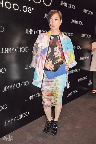 ֣���ĳ����ڸ����û���𣺽��ܱ��˽���̫��ͼ��