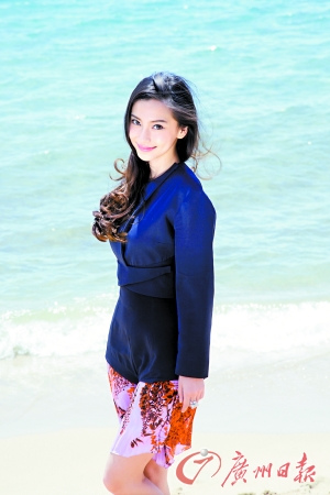 Angelababy���ϻ��С��պ�լ:������д���£�ͼ��