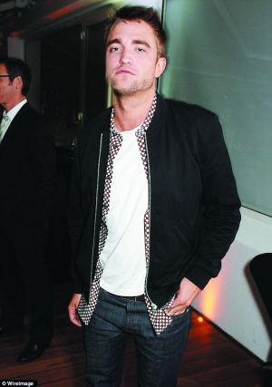 ��ĺ���С�����ɭת������Ƭ�����ﱸר����ͼ��