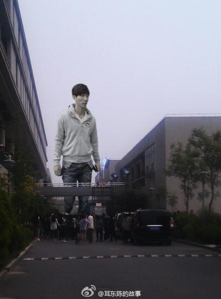 �������󱻶��䡰�������ˡ����ڸ�¥ǰ��ͼ��