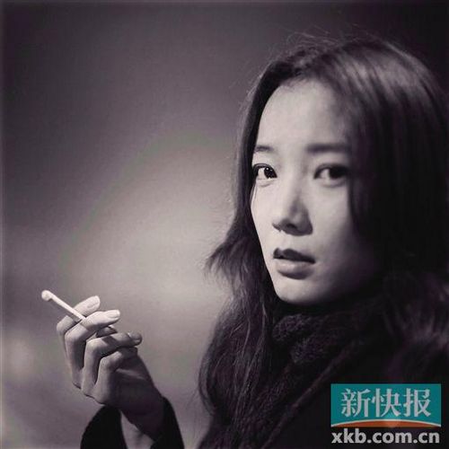 ���������󵤾���Ů������Թ�����ɻ�ͼ��