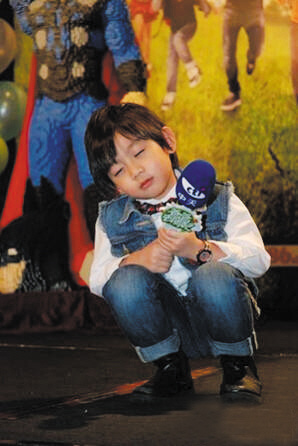 ��־ӱΪ�����·��������Kimi��̨�����˷ܣ�ͼ��