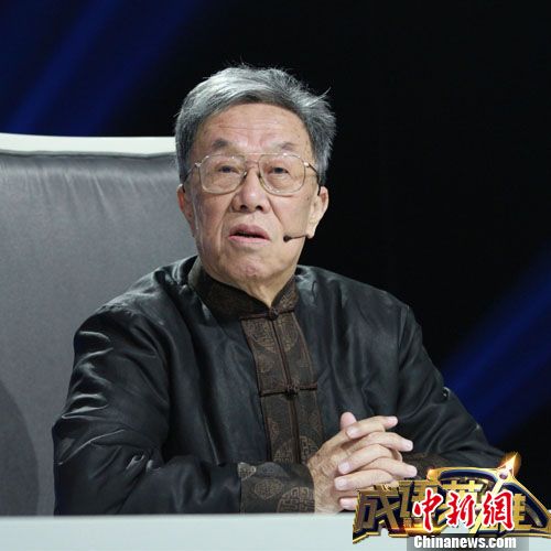 ������Ӣ�ۡ�12��ѡ�ֿ�������������������˵��