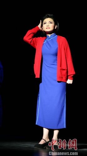 王莉演江姐"较真":连1根头发丝都不能乱(图)(5)