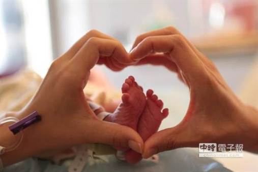 ���������������˷�Ů����ǰ1�µ�����ͼ��