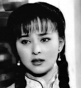 �ҡ���Ů�ɡ���·:�����ٻ���ѩ���Ϲ�׹¥��ͼ��