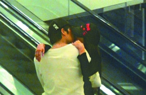 ��Ů�Ǻΰ������»��������13�η���ͬ�ӣ�ͼ��