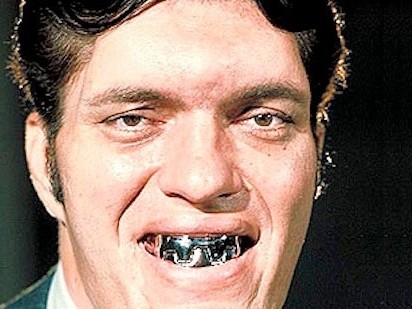 007"大钢牙"理查德·基尔去世 身高218公分(图)