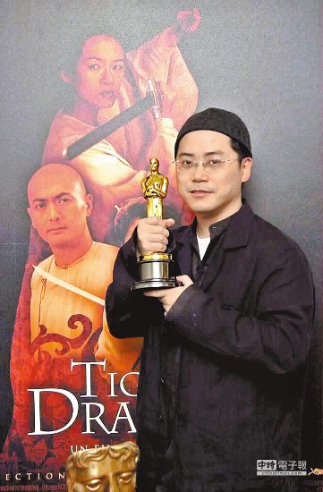 Ҷ������������¥Ů���ʦ��Ⱦ��ֻ����������ϵ