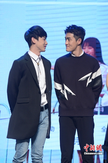 杨玏不满《匆匆那年》结局 白敬亭反驳:人都酥了(4)