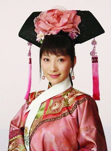 "安陵容"陶昕然与男友相恋8年 网友:小主好福气