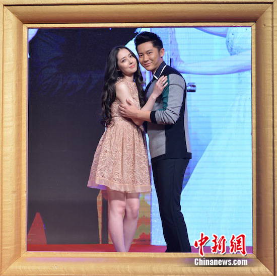 被女星当场轻松背起 李晨:我挺羞耻的