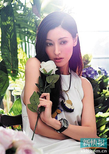 李嘉欣将迎45岁生日儿子意外透露爸爸秘密藏礼物