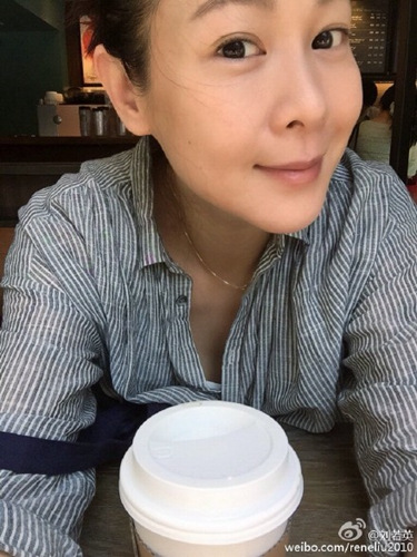 刘若英产后正式复出发新书后将办个唱(图)