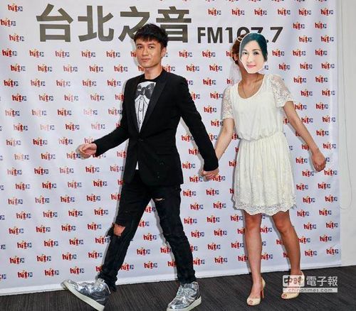 �ž޻�������˳����Ȼ�����Լ������͵�ũ��