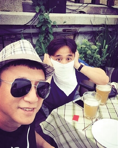 �����ɹ����ڸ�Ц��Ӱѯ������˭��˧��ͼ��