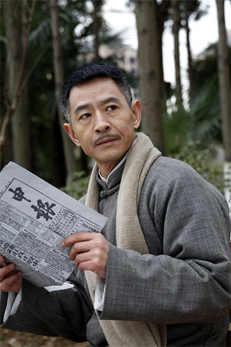 《伪装者》热播郭晓峰获好评被称国民大叔