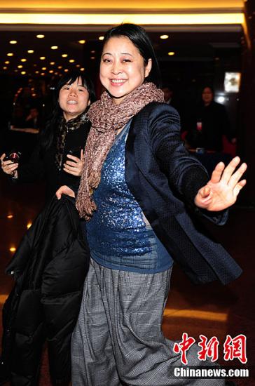 倪萍被曝获多家公司青睐不为所动仍留央视(图)