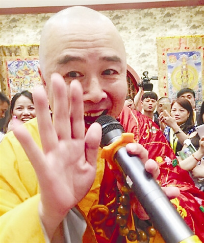 57岁“唐僧”徐少华走穴捞金昔日俊美容颜变圆脸