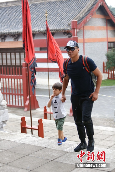 ���ְ�3������Ϊŵһ���������˱���ʱ���ӣ�ͼ��