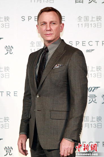 ����������׸�ÿ����007�������߶����Լ����ص�