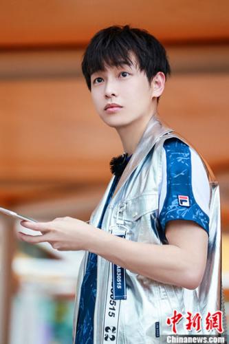 彭昱畅《七十二层奇楼》化身护花使者智斗众嘉宾