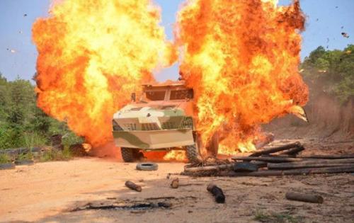 亮相湖南卫视《我是未来》三一消防车变“烈火金刚”