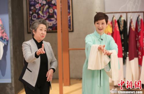 《传承中国》徐帆学戏《白蛇传》京剧名家欲上“家法”