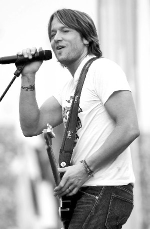 凯斯·厄本担任演唱嘉宾.