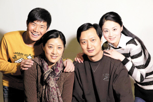 《继母日记》献礼母亲节 朱时茂给导演弟弟捧场