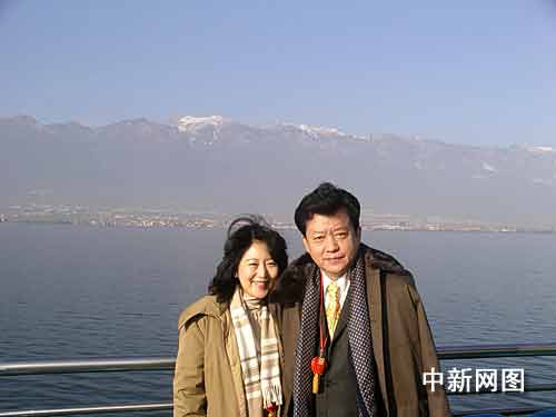 著名小提琴演奏家盛中国一把琴走遍世界图