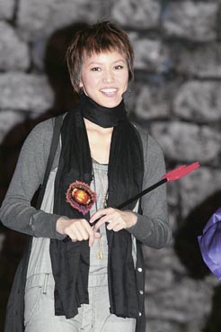 容祖儿何韵诗不和升级? 同场献艺避而不见(图)