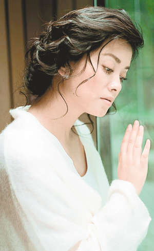 首页 新闻中心 娱乐新闻【点击查看其它图片】   李静性格大大咧咧