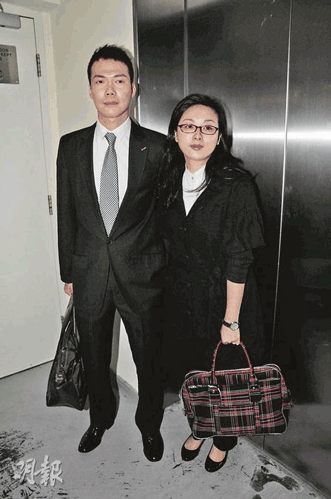 港星夜店结识三级女星出事传老婆自杀送院图