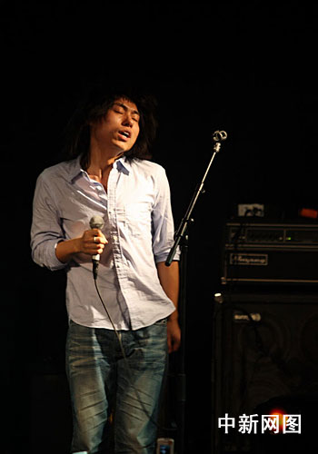 gala主唱苏朵带来经典的young-for-you