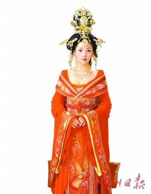 尤小刚拍隋唐秘史 殷桃当"杨贵妃"观众跌破眼镜——中新网