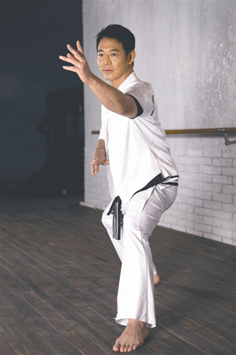 李连杰牵手运动品牌 推行"心体谐一"健身理念(图)