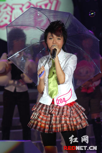 超女十强入围赛首场比赛落幕 两名复活选手晋级