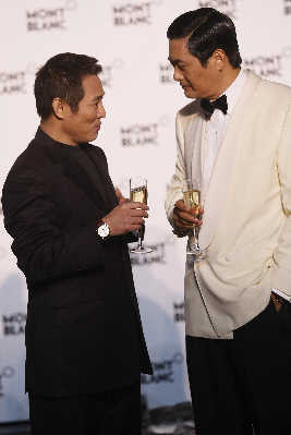 李连杰暗讽周润发"高调" 坦言不喜欢带老婆露面