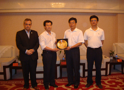 福建省侨办主任赞扬旅阿闽籍乡亲艰苦创业精神