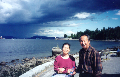 归侨陈惠兰的故事再回仁加哇5