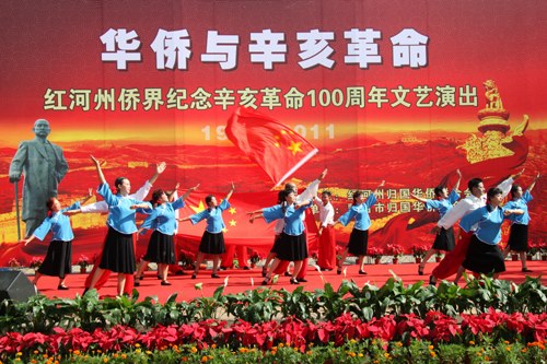 ���Ϻ�����Ƚ���м����������������ݳ�