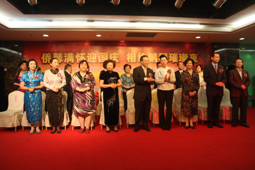 �����������Ƚ������֯��������������������