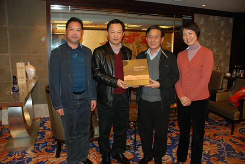 �й���������ϯ�����ֵ������������ȹ�����ͼ��