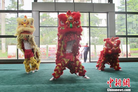 ��ͼ����ʨ�Ļ��������ϴ�ѧ����ѧ�ӣ�2��